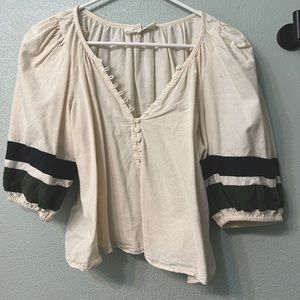 The Great puffy sleeve cropped blouse